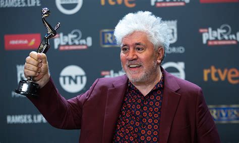 De spectaculaire opkomst van Pedro Almodóvar tijdens het 69ste Filmfestival van Venetië: een triomf voor de Spaanse cinema